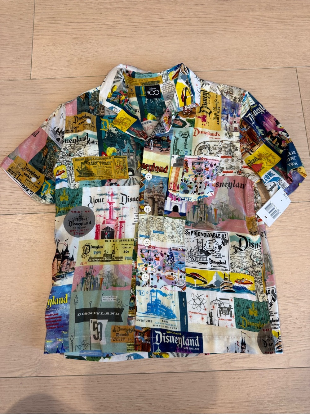 NWT Disney Kids’ Vintage Poster Print Short-Sleeve Shirt | 4T
